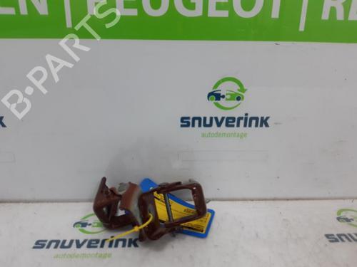 Used Hinge/Door check strap PEUGEOT 3008 II SUV (MC_, MR_, MJ_, M4_) 1.2 THP/ PureTech 130 (MRHNSM, MRHNSU, MRHNSJ, MRHNYW,... (131 hp) 16193080