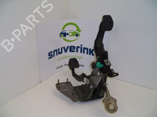 Used Pedal PEUGEOT 308 SW I (4E_, 4H_) 1.6 HDi (109 hp) 21099941