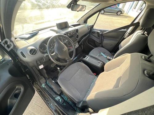 Electronic module PEUGEOT PARTNER Box Body/MPV 1.6 HDi | BP40581896M83 - Image 12