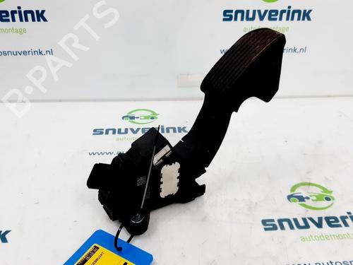 Pedal PEUGEOT 108 1.0 VTi (69 hp) 10807672