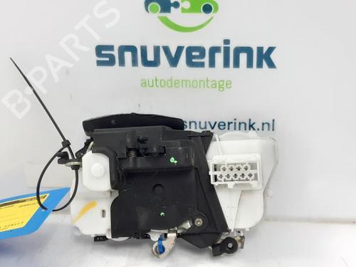 Used Front left lock PEUGEOT 607 (9D, 9U) 2.7 HDi 24V (204 hp) 17763861