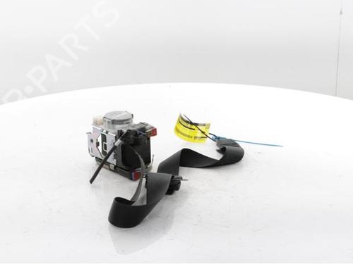 front-left-seatbelt-renault-kadjar-ha_-hl_-2015-29241373 main image