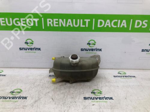 Used Expansion tank RENAULT MASTER II Van (FD) 2.5 dCi (120 hp) 17048774