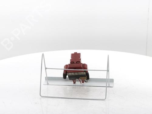 Fuse box RENAULT KADJAR (HA_, HL_) 1.2 TCe 130 (HLMR) | BP28797232E1 