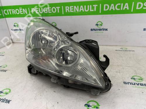 Right headlight PEUGEOT 5008 (0U_, 0E_) 1.6 16V | BP25980345C29