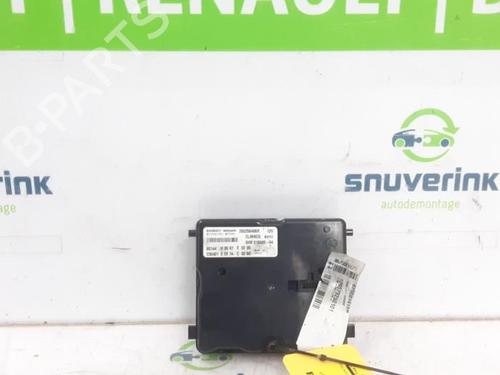 Used Electronic module Electronic module RENAULT AUSTRAL E-TECH 200 Hybrid (HGM2) (199 hp) 40582526 40582526