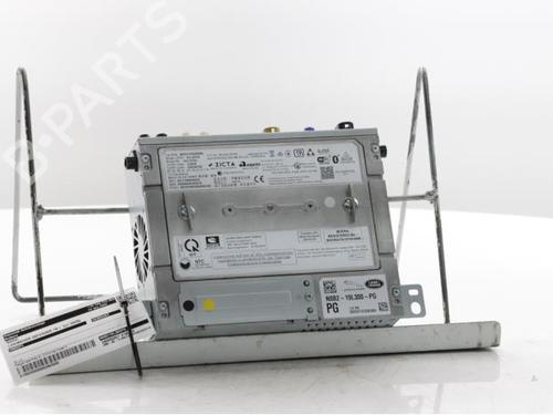 radio-land-rover-defender-station-wagon-l663-2019-38618650 main image