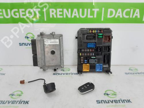 Used Engine control unit (ECU) Engine control unit (ECU) 17764081 17764081