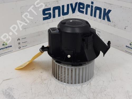 Used Heater blower motor Heater blower motor RENAULT TWINGO III (BCM_, BCA_) 0.9 TCe 90 (BCM9, BCM2) (90 hp) 40566811 40566811