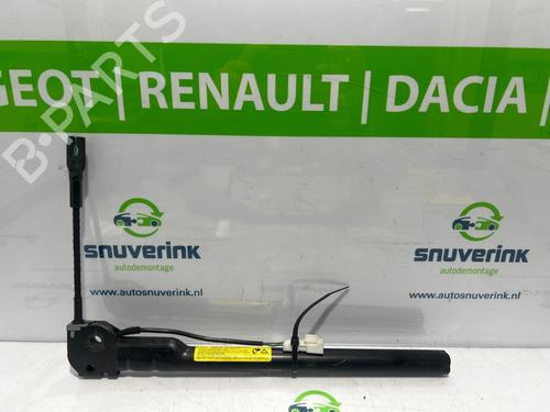 Used Seat buckle RENAULT CLIO III (BR0/1, CR0/1) 1.5 dCi (BR0H, CR0H, CR1S, BR1S) (106 hp) 13195401