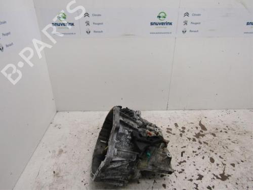 Used Gearbox Gearbox RENAULT TALISMAN (LP_) 1.6 dCi 130 (130 hp) 40567299 40567299