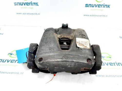 Used Right front brake caliper Right front brake caliper 11761943 11761943