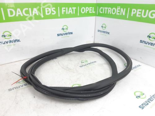 Rubber door seal PEUGEOT 208 II (UB_, UP_, UW_, UJ_) 1.2 PureTech 130 | BP24647396C142 