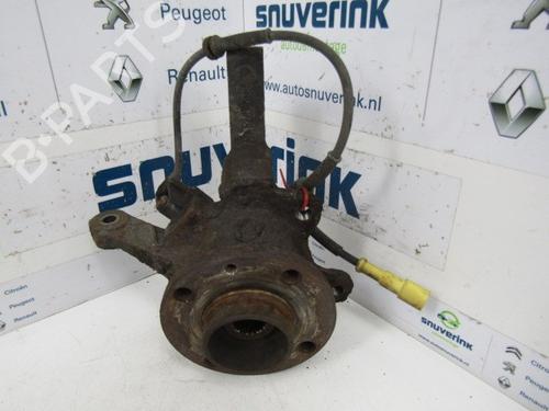 Used Right front steering knuckle Right front steering knuckle RENAULT CLIO II (BB_, CB_) 1.4 16V (B/CB0P, BB13) (98 hp) 26279412 26279412