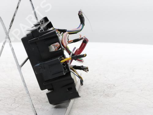 Fuse box RENAULT ARKANA I (LCM_, LDN_) 1.3 TCe 160 (LDN1) | BP34565093E1 - Image 8