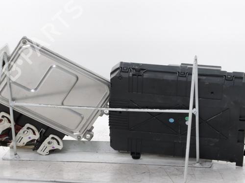 Engine control unit (ECU) PEUGEOT 208 I (CA_, CC_) 1.2 VTI 82 | BP31960425M57 