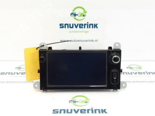Used Radio RENAULT CLIO IV (BH_) 0.9 TCe 90 (BHNF, BHMA, BHMH, BHJK, BHJR) (90 hp) 24160365