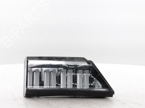 right-taillight-lynk-co-01-2017-31960855 main image