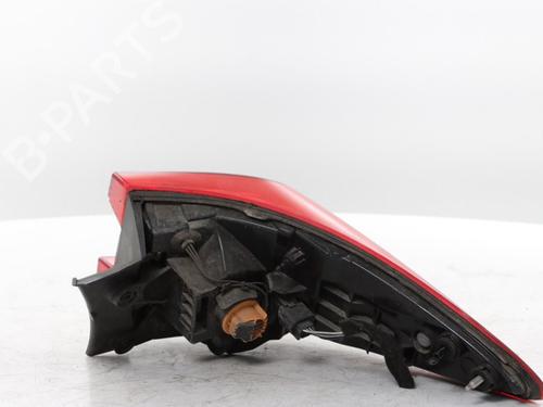 Left taillight RENAULT KADJAR (HA_, HL_) 1.2 TCe 130 (HLMR) | BP32124480C34 
