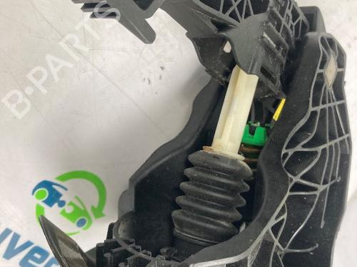 Clutch pedal PEUGEOT EXPERT Van (V_) 2.0 BlueHDi 150 | BP21100185I13 