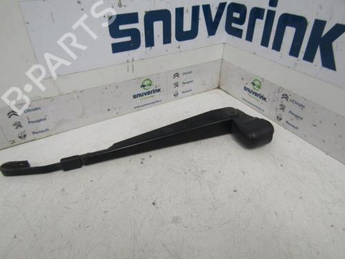 Used Rear windshield wiper arm Rear windshield wiper arm CITROËN BERLINGO / BERLINGO FIRST MPV (MF_, GJK_, GFK_) 1.4 i (MFKFX, MFKFW, GJKFWB, GJKFWC, GFKFWC) (75 hp) 40593810 40593810