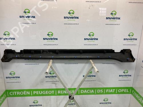 Left sideskirt PEUGEOT 2008 I (CU_) 1.2 VTi | BP22963493C115 