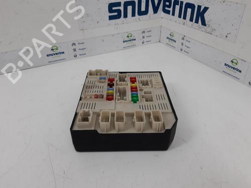 Used Fuse box Fuse box 34562371 34562371