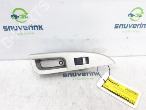 Used Switch TOYOTA URBAN CRUISER (_P1_) 1.33 (NSP110_, NSP110) (101 hp) 24164904
