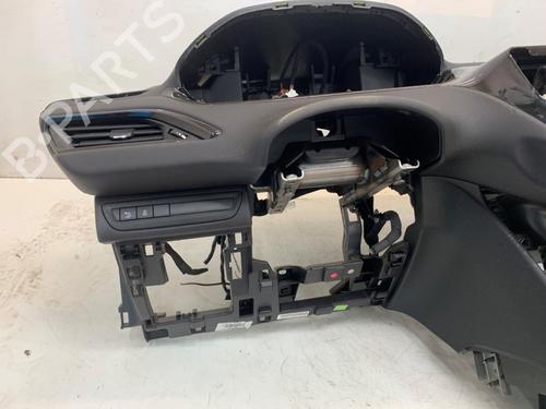 Dashboard PEUGEOT 208 I (CA_, CC_) 1.2 VTI 82 | BP29241348C46 