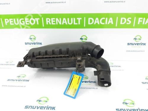 Used Air filter box PEUGEOT 3008 II SUV (MC_, MR_, MJ_, M4_) 1.2 THP/ PureTech 130 (MRHNSM, MRHNSU, MRHNSJ, MRHNYW,... (131 hp) 17763885