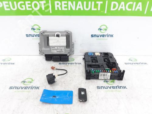Used Engine control unit (ECU) Engine control unit (ECU) 20499948 20499948