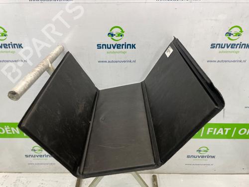 Used Luggage compartment floor PEUGEOT 5008 II (MC_, MJ_, MR_, M4_) 1.2 THP (MRHNYH, MRHNYW, MRHNSJ, MRHNSU, MRHNSM) (131 hp) 27093214