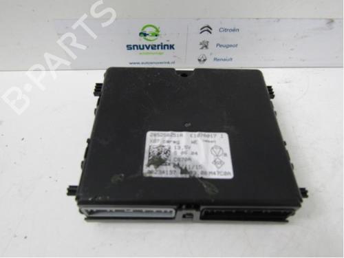 electronic-module-renault-captur-i-j5_-h5_-2013-40594451 main image