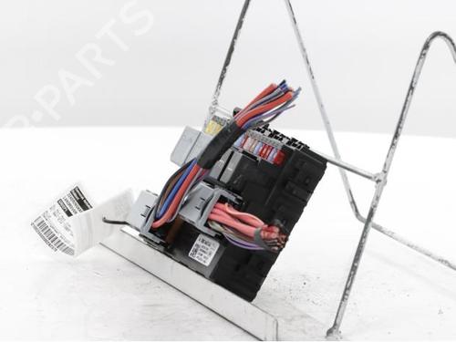 Fuse box LAND ROVER DEFENDER Station Wagon (L663) P300 Si4 4x4 | BP40588808E1 - Image 3