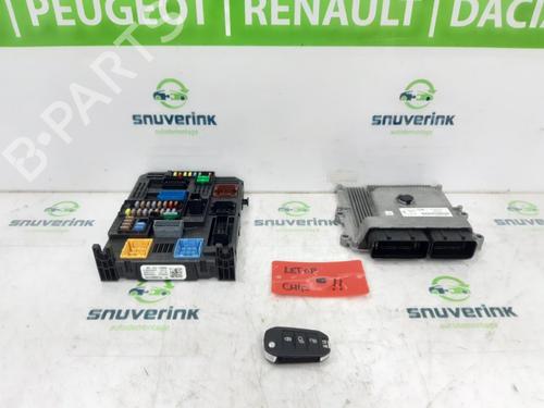 Used Engine control unit (ECU) CITROËN C3 III (SX) 1.2 THP 110 (SXHNPS, SXHNZT, SXHNZ6) (110 hp) 30185525