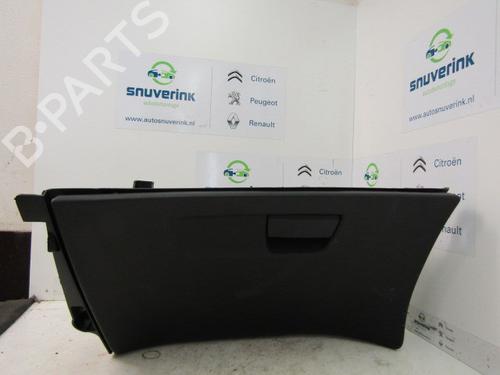 glove-box-citroen-c4-grand-picasso-ii-da_-de_-12-thp-130-96778791zd-1609671280-9677842077-2013-10792406 main image