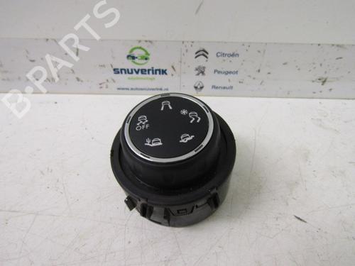 Kombi Kontakt / Stilkkontakt PEUGEOT 2008 I (CU_) 1.6 BlueHDi 100 (100 hp) 10792307
