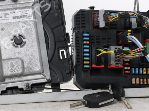 engine-control-unit-ecu-peugeot-208-i-ca_-cc_-2012-2013-2014-2015-2016-2017-2018-2019-2020-2021-36966957 main image