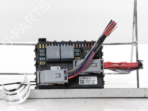 Used Fuse box Fuse box 39507936 39507936