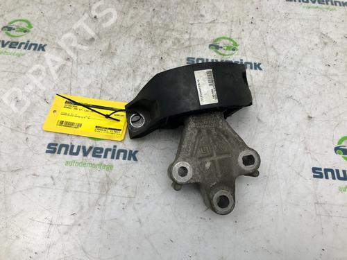 Used Engine mount Engine mount 18300923 18300923