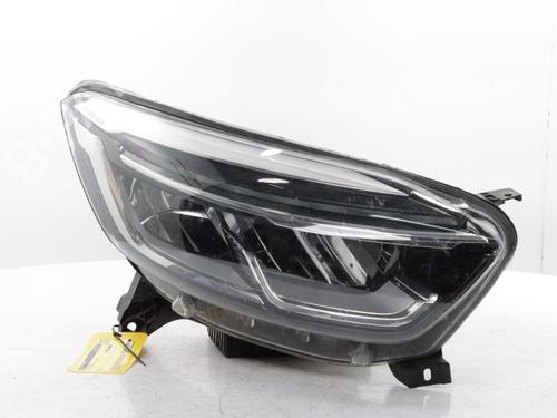 Faro derecho RENAULT CAPTUR I (J5_, H5_) 1.2 TCe 120 (118 hp) 31592401
