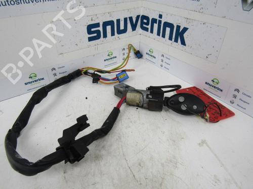 Used Ignition barrel CITROËN C5 I Break (DE_) 2.0 16V (DERFNF, DERFNC, RERFNC) (136 hp) 21111593