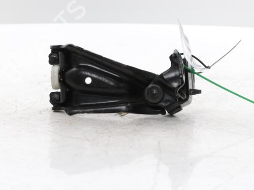 Dørhængsel/Dørbegrænser Dørhængsel/Dørbegrænser FORD TRANSIT COURIER V769 Box Body/MPV (N3P) 1.0 EcoBoost (101 hp) 39716741 39716741