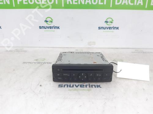 Used Radio RENAULT KANGOO Express (FW0/1_) 1.5 dCi 110 (FW0C, FW0H) (109 hp) 27287415