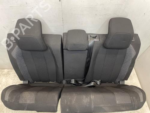 Siège arrière PEUGEOT 3008 II SUV (MC_, MR_, MJ_, M4_) 1.5 BlueHDi 130 (131 hp) 31050182
