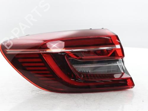 right-taillight-renault-clio-v-b7_-2019-39912284 main image