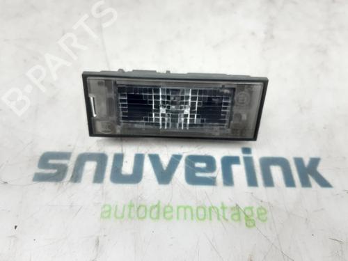 Used Licence plate light RENAULT KADJAR (HA_, HL_) 1.3 TCe 140 (HLNB, HLN1) (140 hp) 16490837