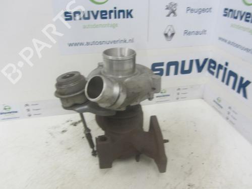 turbo-renault-trafic-ii-van-fl-20-dci-115-fl01-fl0u-7701477300-2001-10788294 main image