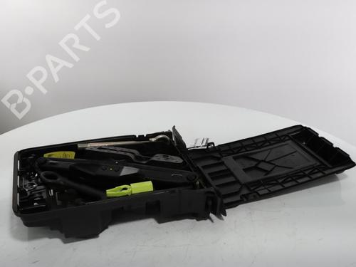jack-kit-toyota-proace-van-mdz_-2016-27688208 main image