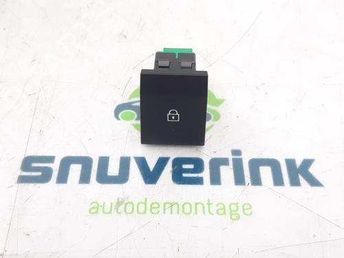 switch-opel-astra-l-o5-12-fphnpj-98454764dx-2021-13651871 main image
